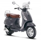 2007 Vespa LXV 125 photo
